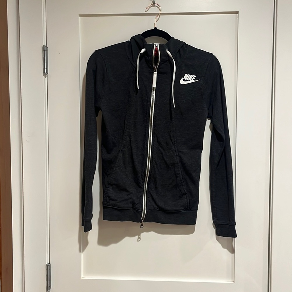Nike Sportswear Club Fleece
Women's Full-Zip Hoodie